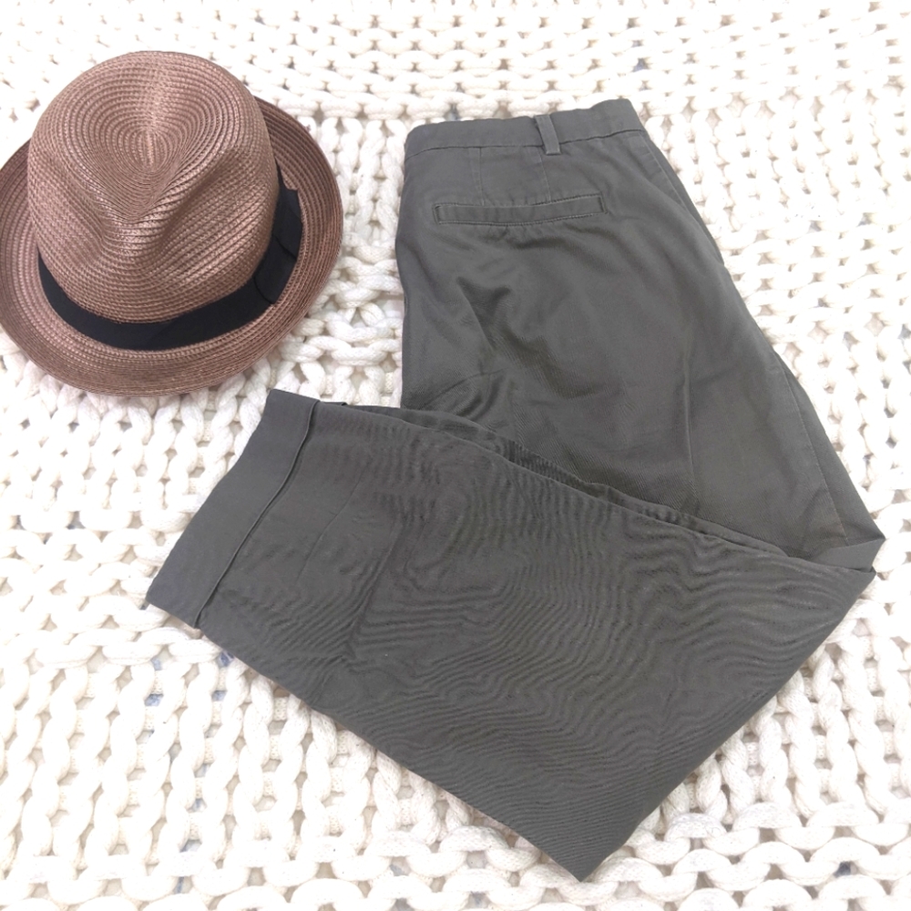 Uniqlo Women's Chino pants